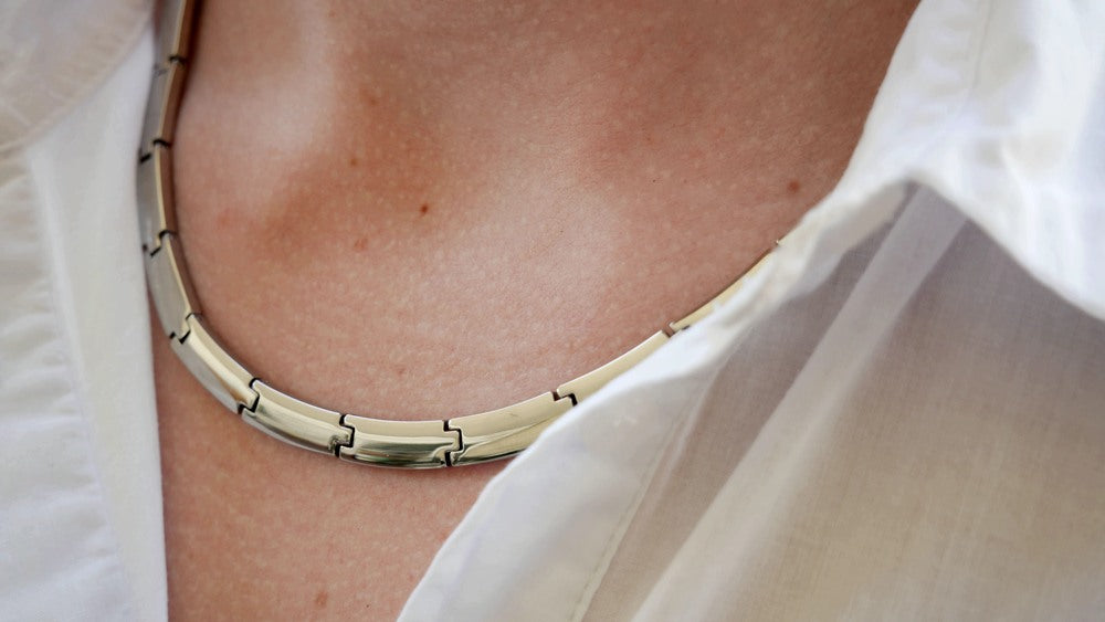 Ladies Titanium Magnetic Therapy Necklace